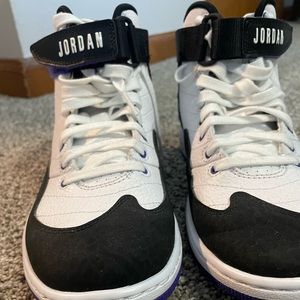 Mens Jordan Sneakers high top BRAND NEW condition worn one time, mens size 8